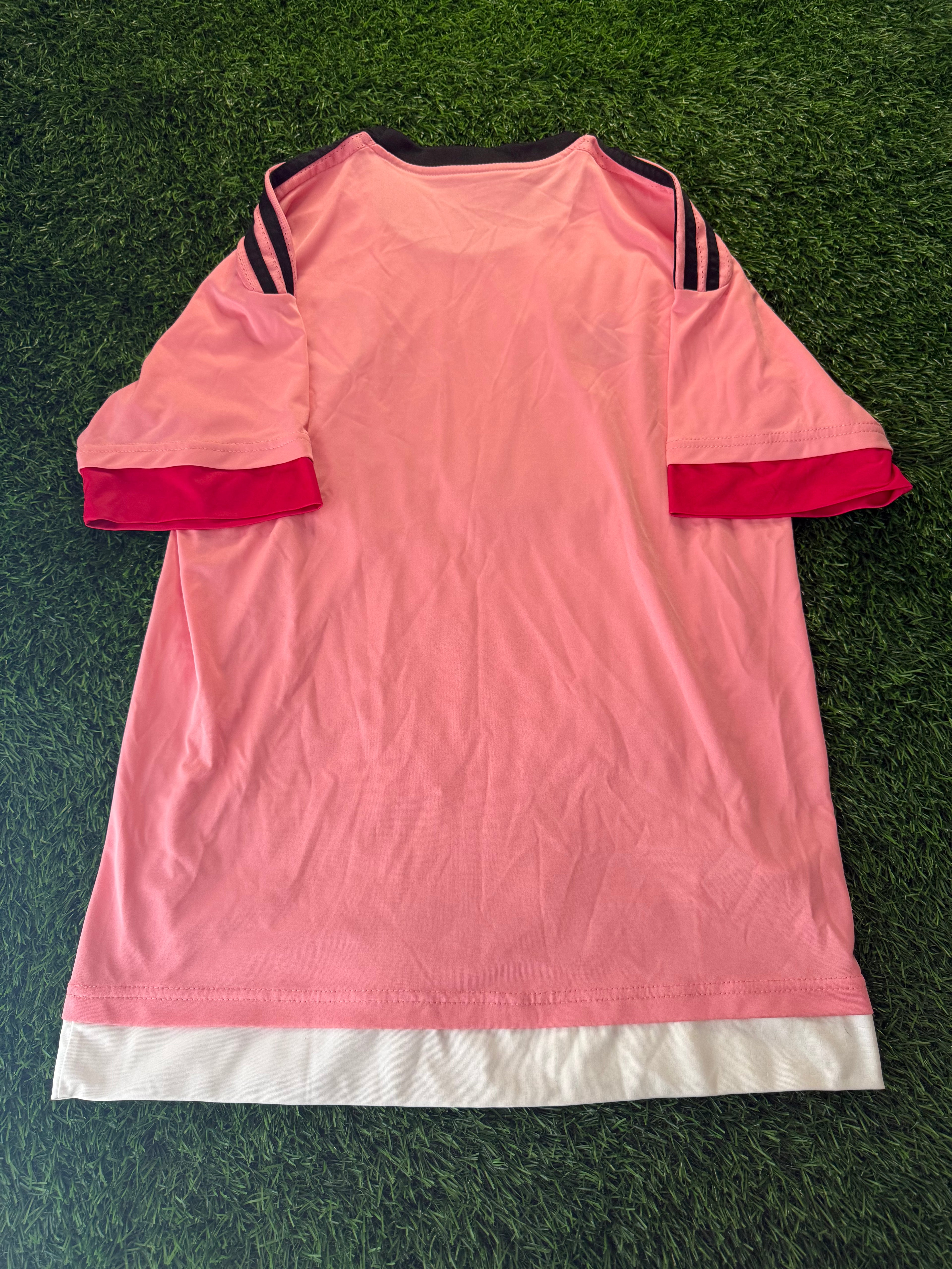 Juventus 2015/16 Pink Away Jersey