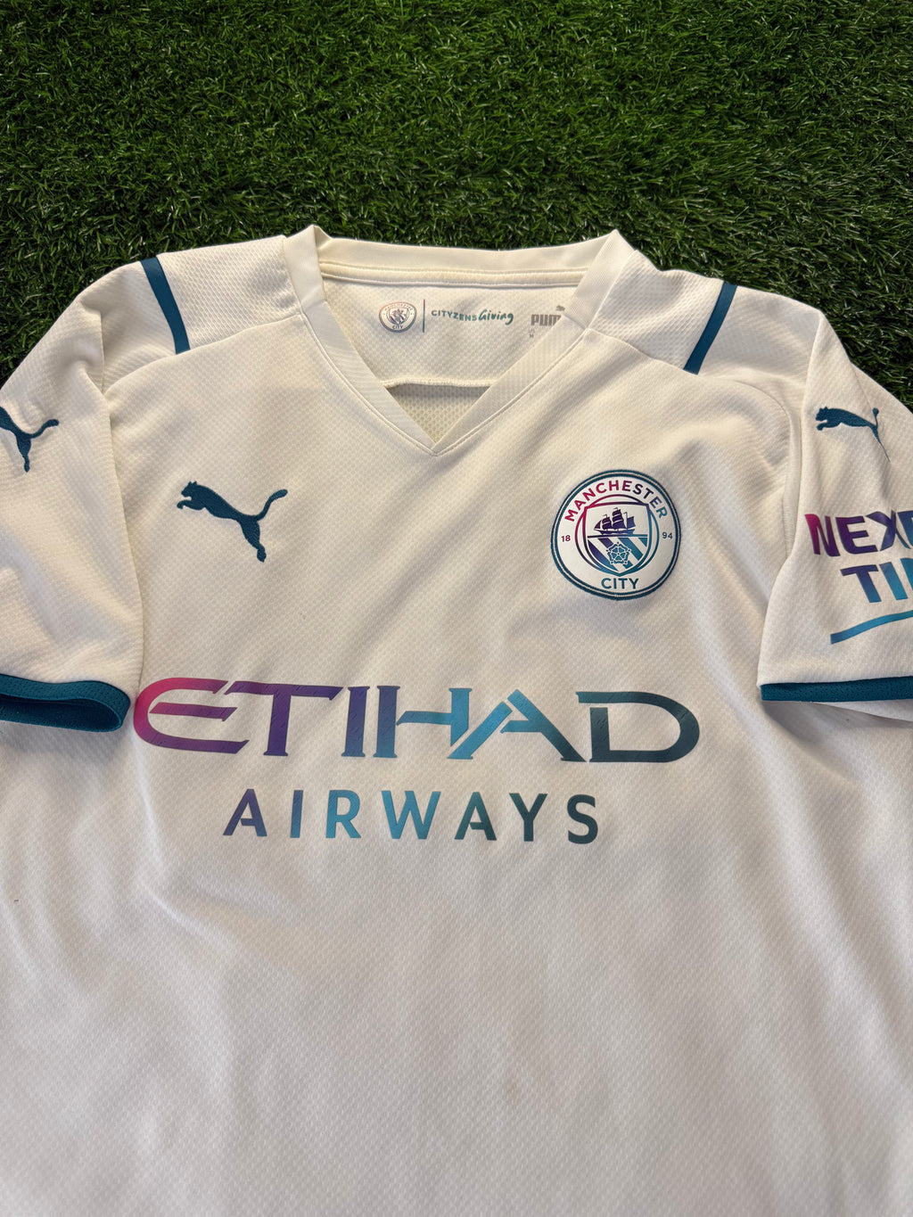 Manchester City 2021/22 Away Jersey