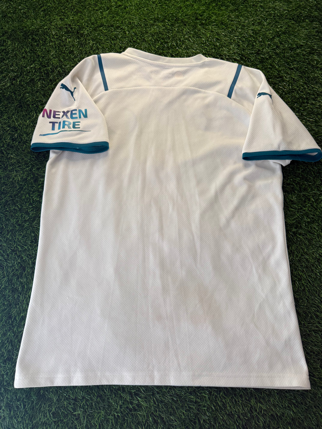 Manchester City 2021/22 Away Jersey