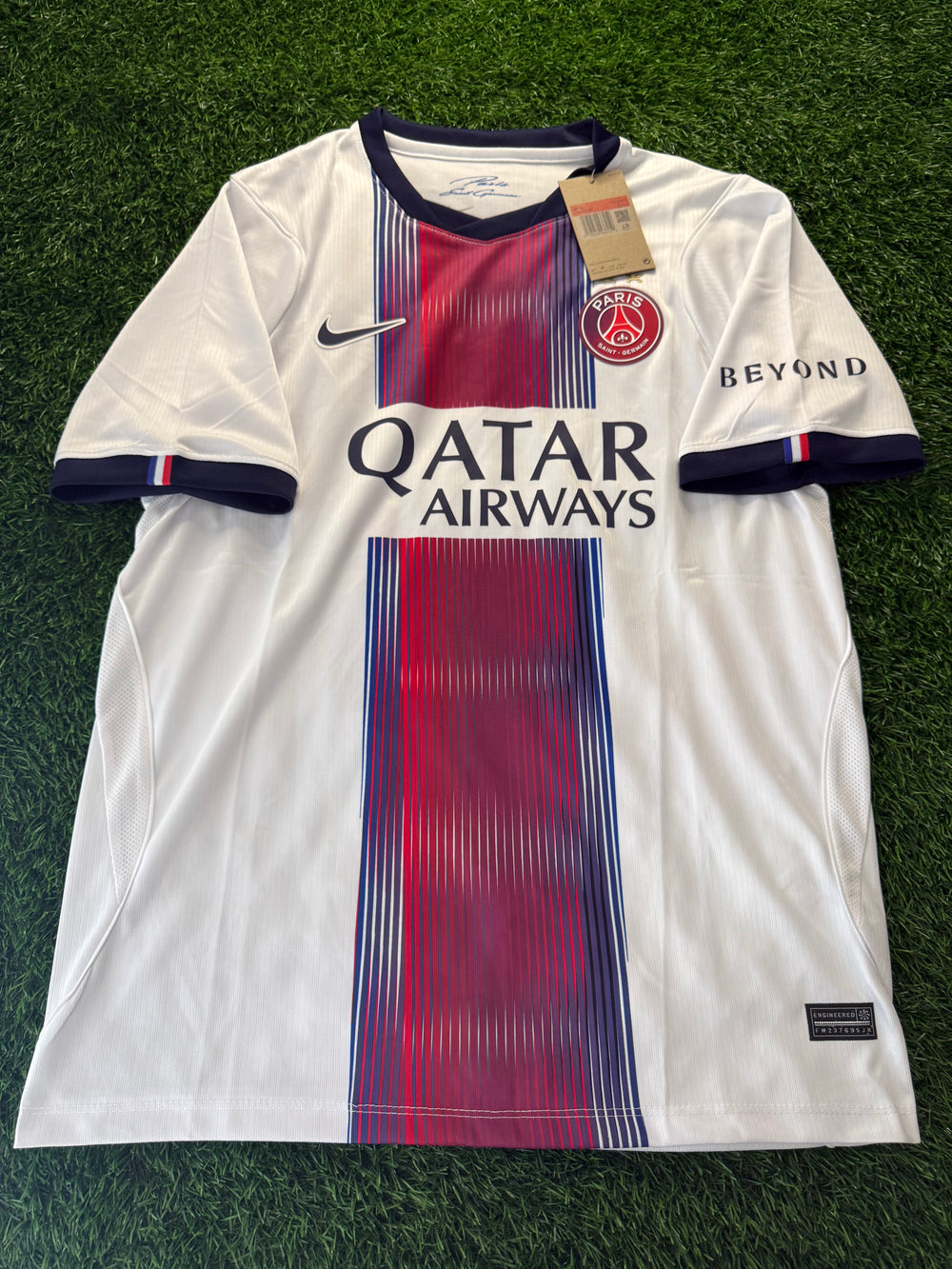 Paris Saint-Germain 2026/27 Away Jersey