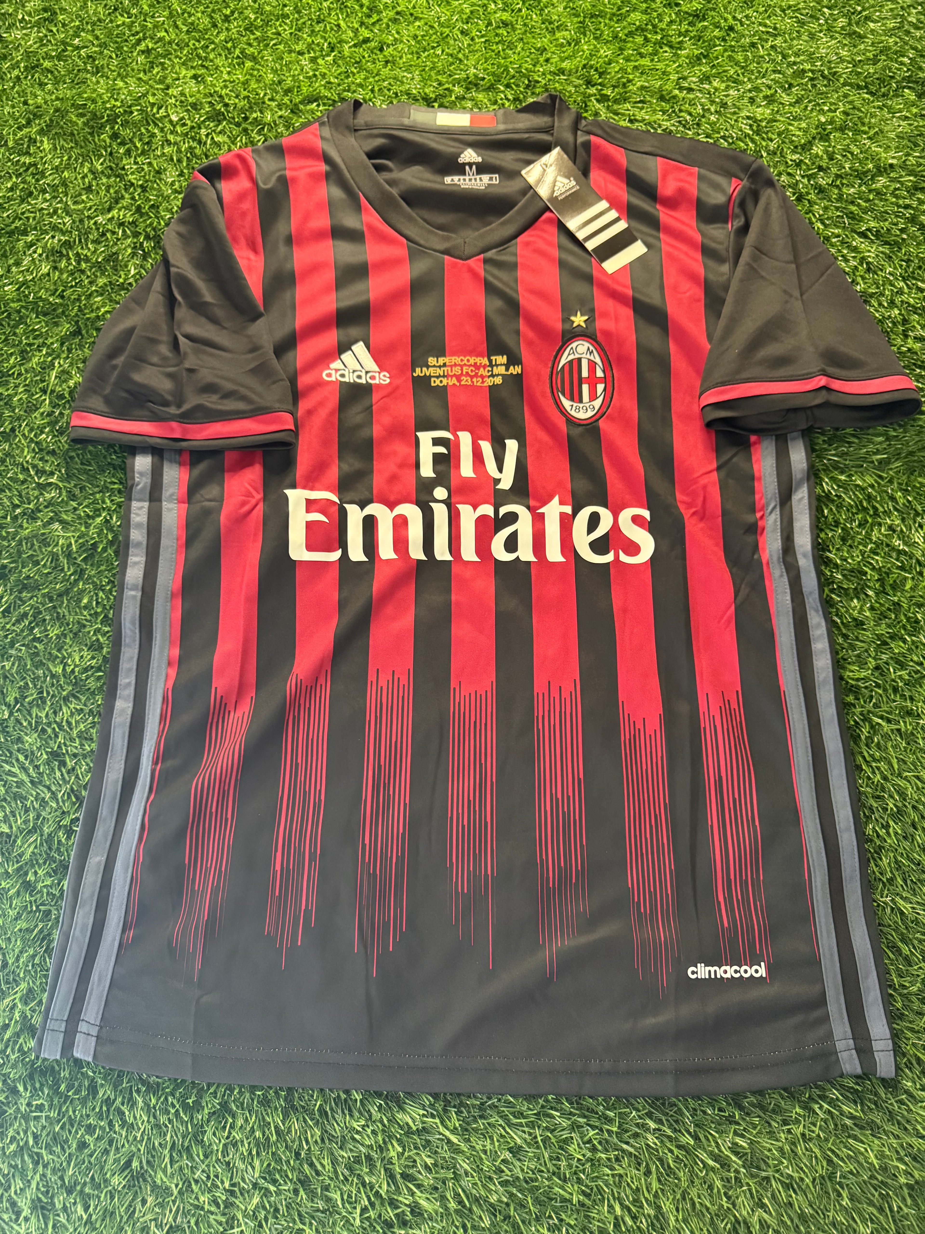AC Milan 2016/17 Home Jersey (Supercoppa 2016 Print)