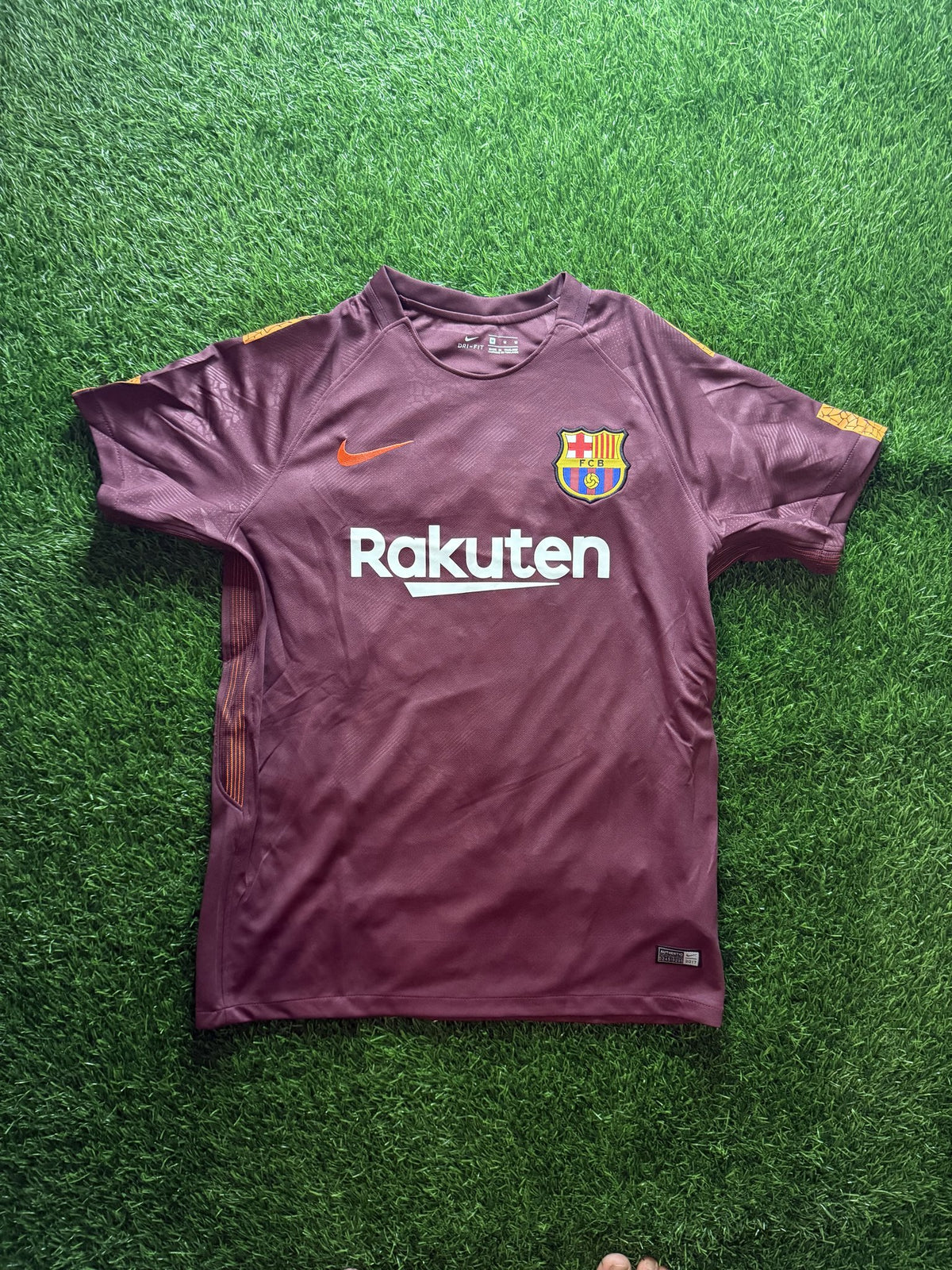 FC Barcelona 2017/18 Purple Third Jersey – Suárez #9