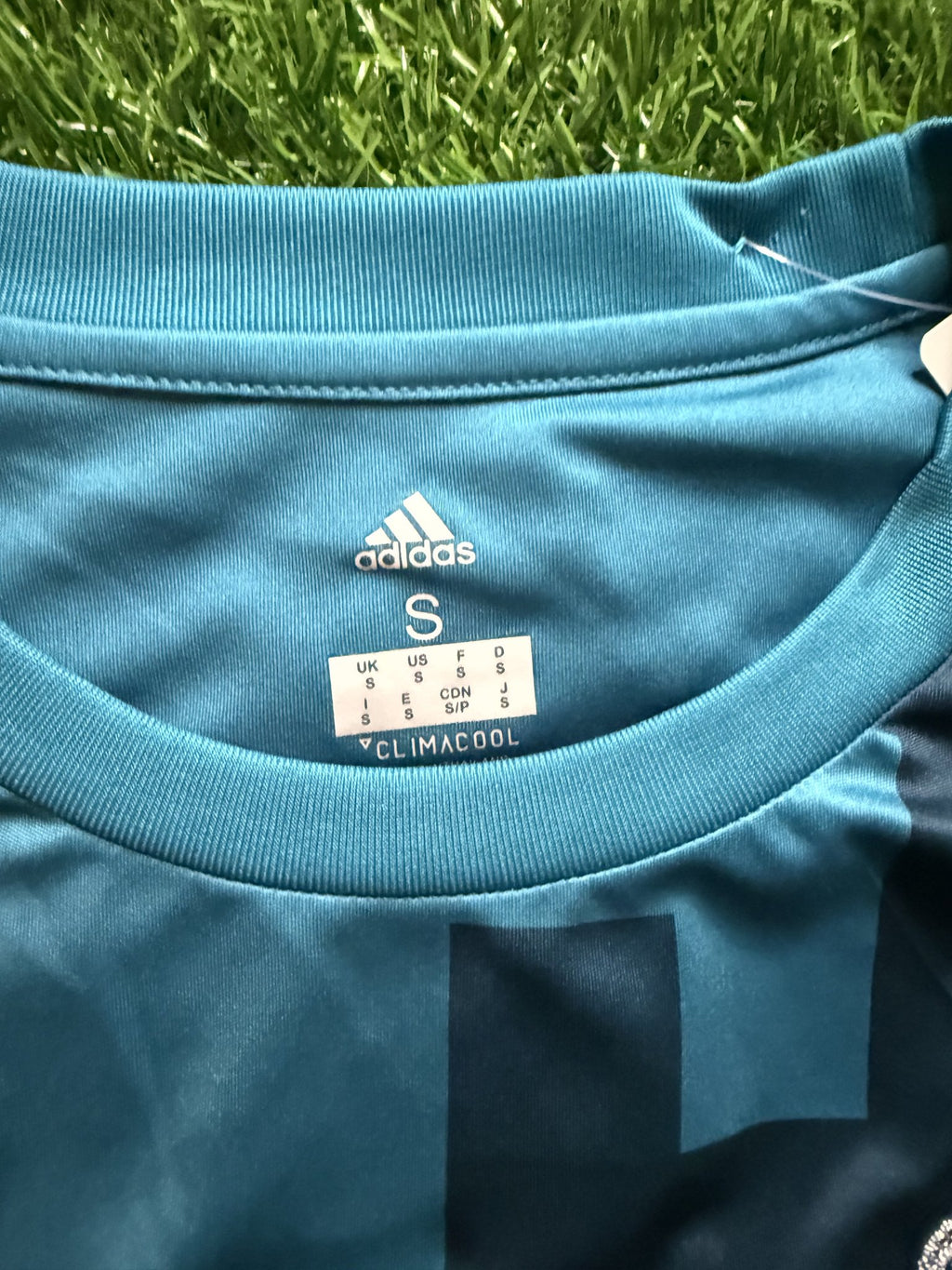 Real Madrid 2017/18 Third Long Sleeve Jersey – Marcelo #12