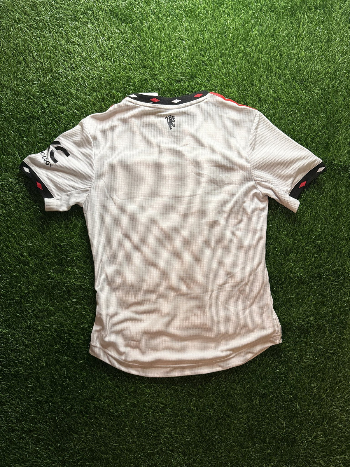 Manchester United 2022/23 White Away Jersey