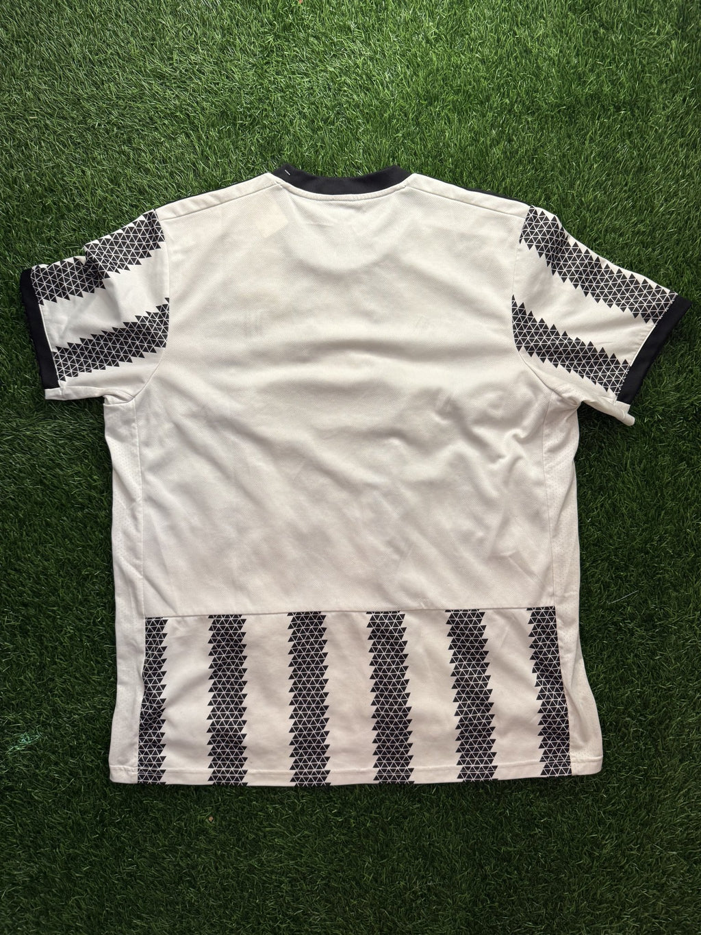 Juventus 2022/23 Home Jersey
