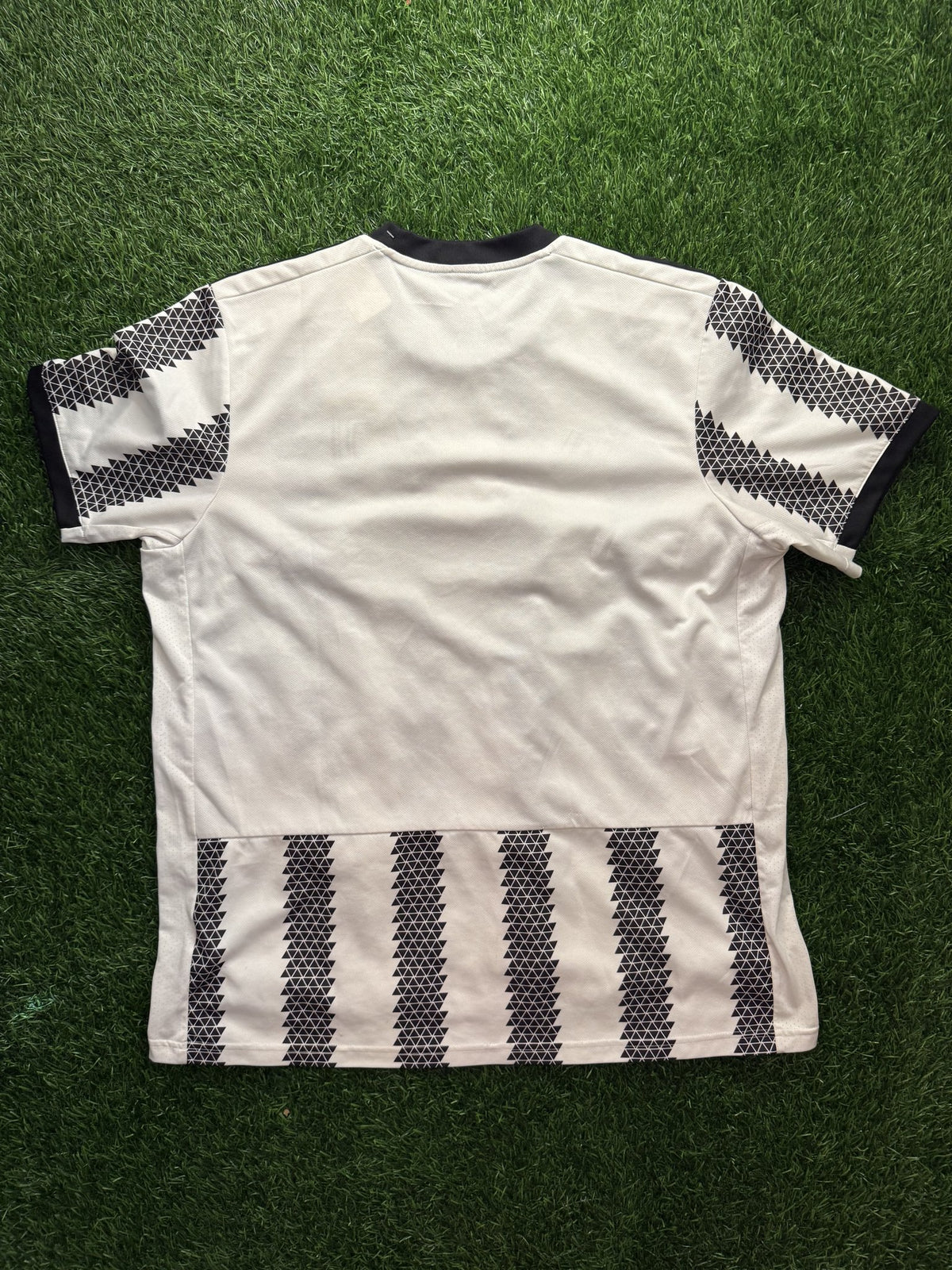 Juventus 2022/23 Home Jersey