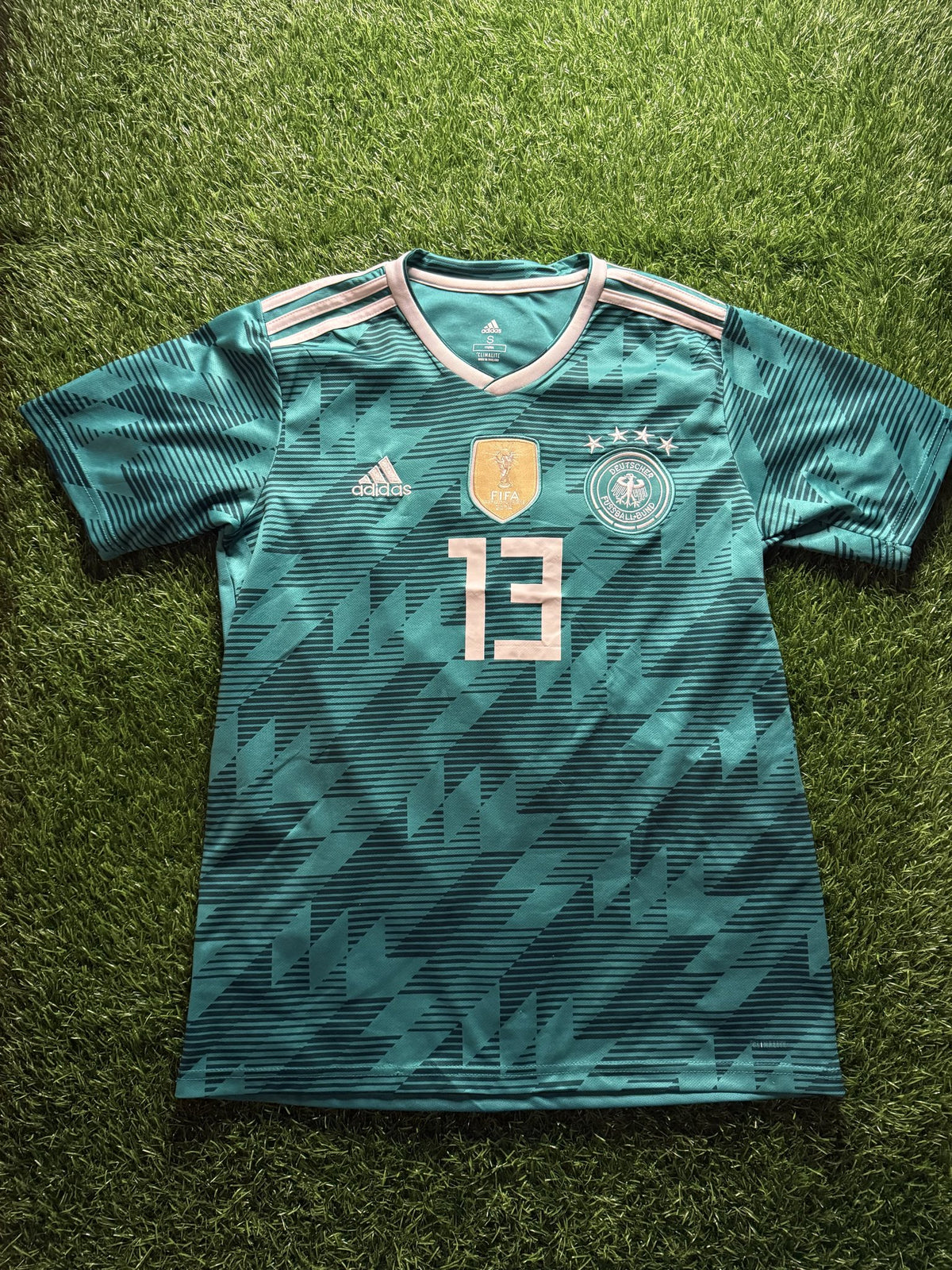 Germany 2018 World Cup Away Jersey – Müller #13