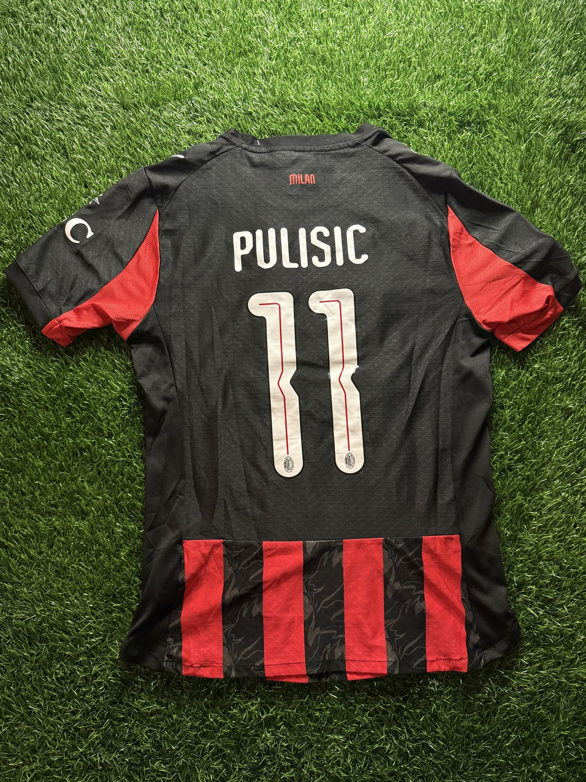 AC Milan 2024/25 Home Jersey – Pulisic #11 (UCL Patch)