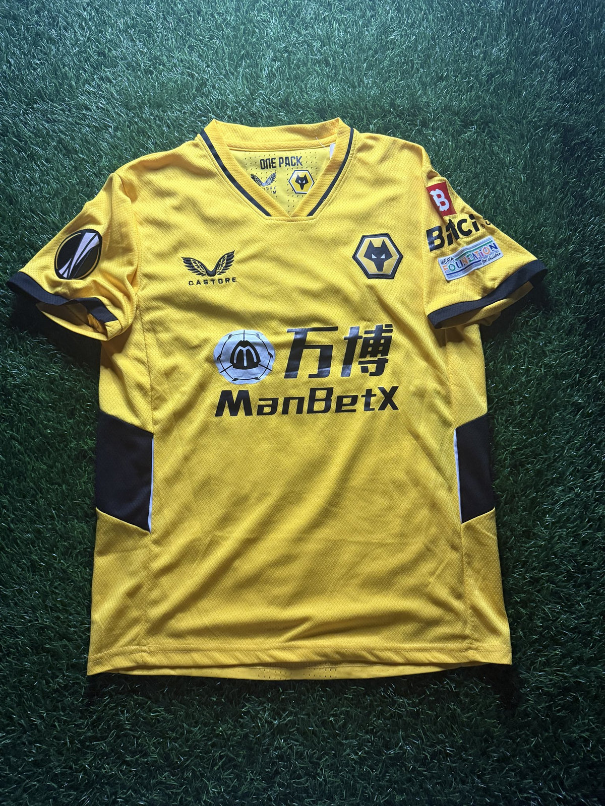 Wolverhampton Wanderers Jersey (Europa League Patch)