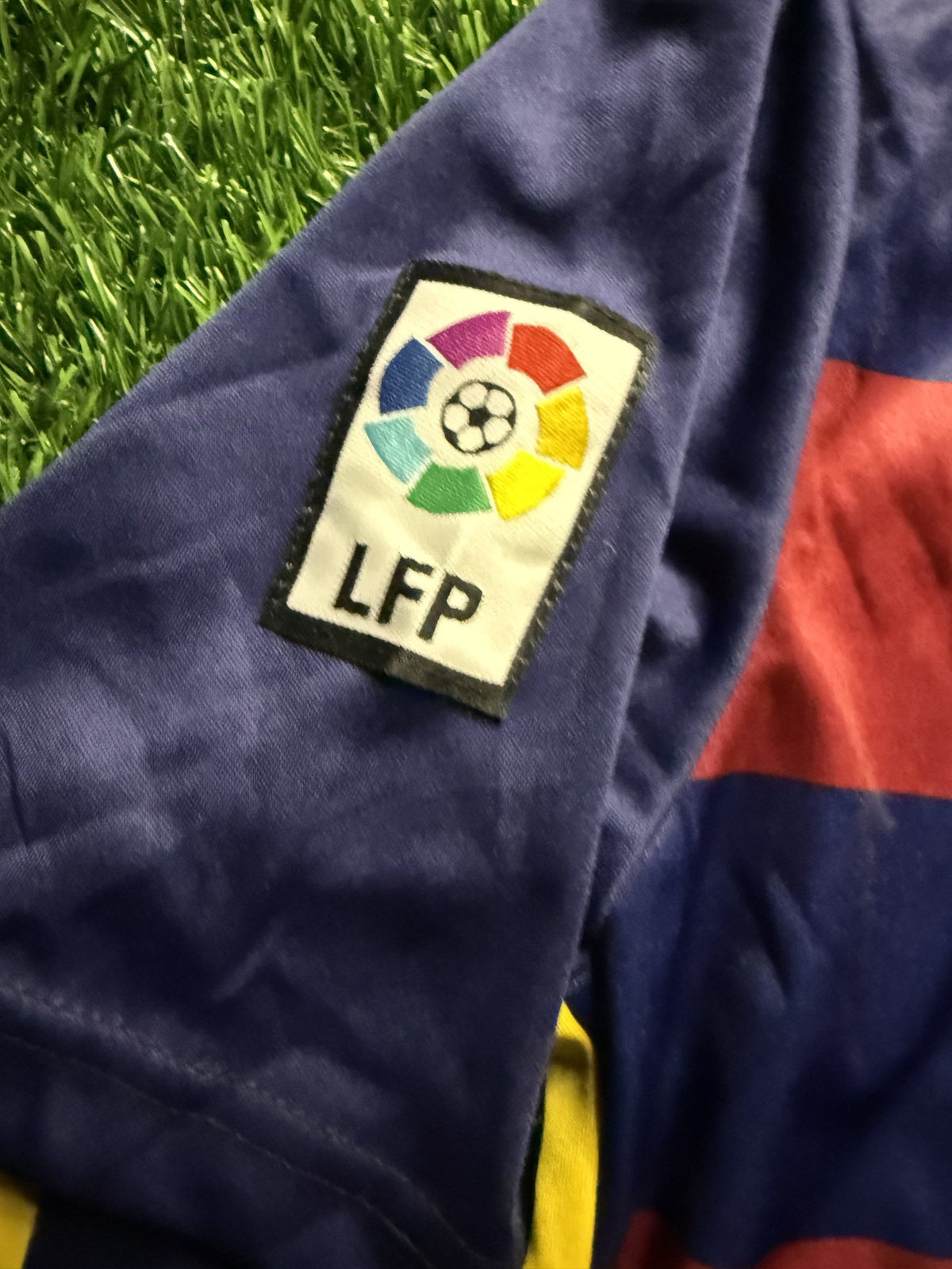 FC Barcelona 2015/16 Home Jersey – Suárez