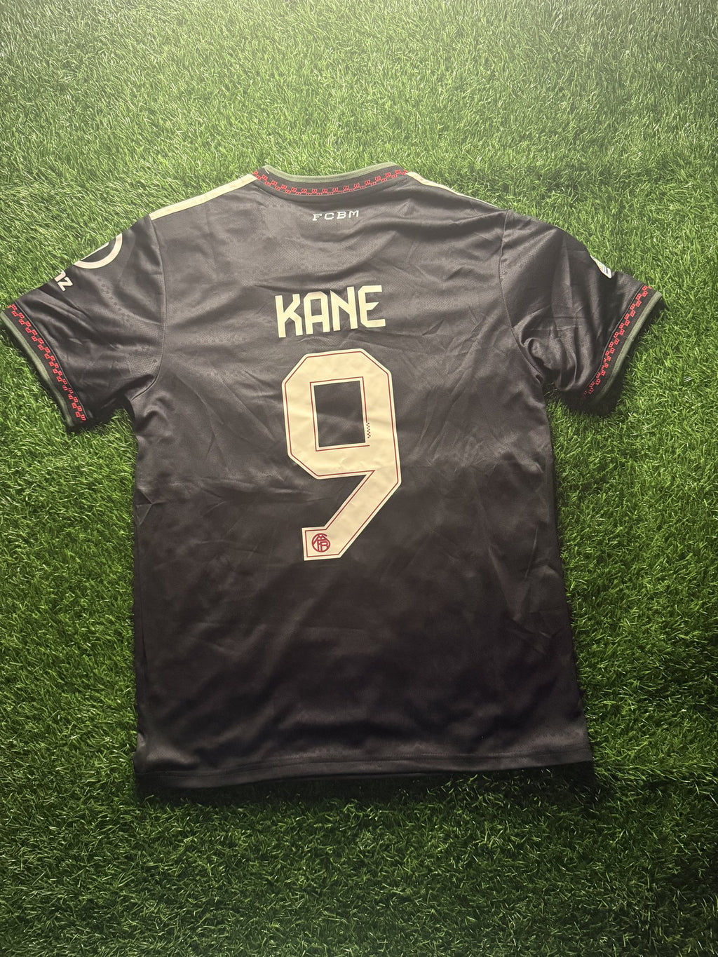 Bayern Munich Black Jersey – Kane (UCL Patch)