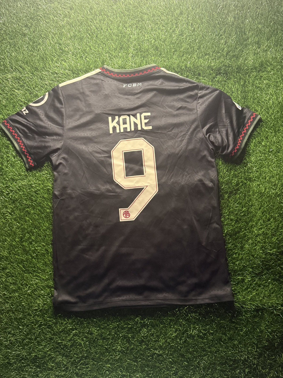 Bayern Munich Black Jersey – Kane (UCL Patch)