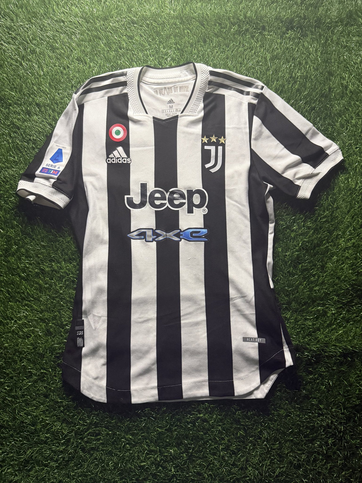Juventus 2021/22 Home Jersey – Chiesa #22