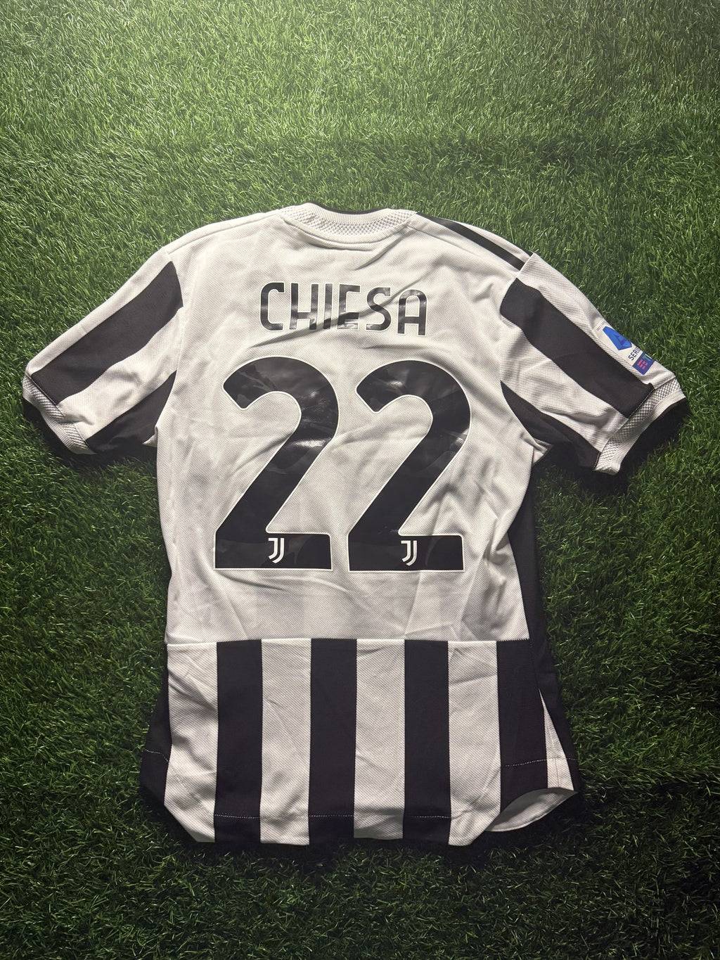 Juventus 2021/22 Home Jersey – Chiesa #22