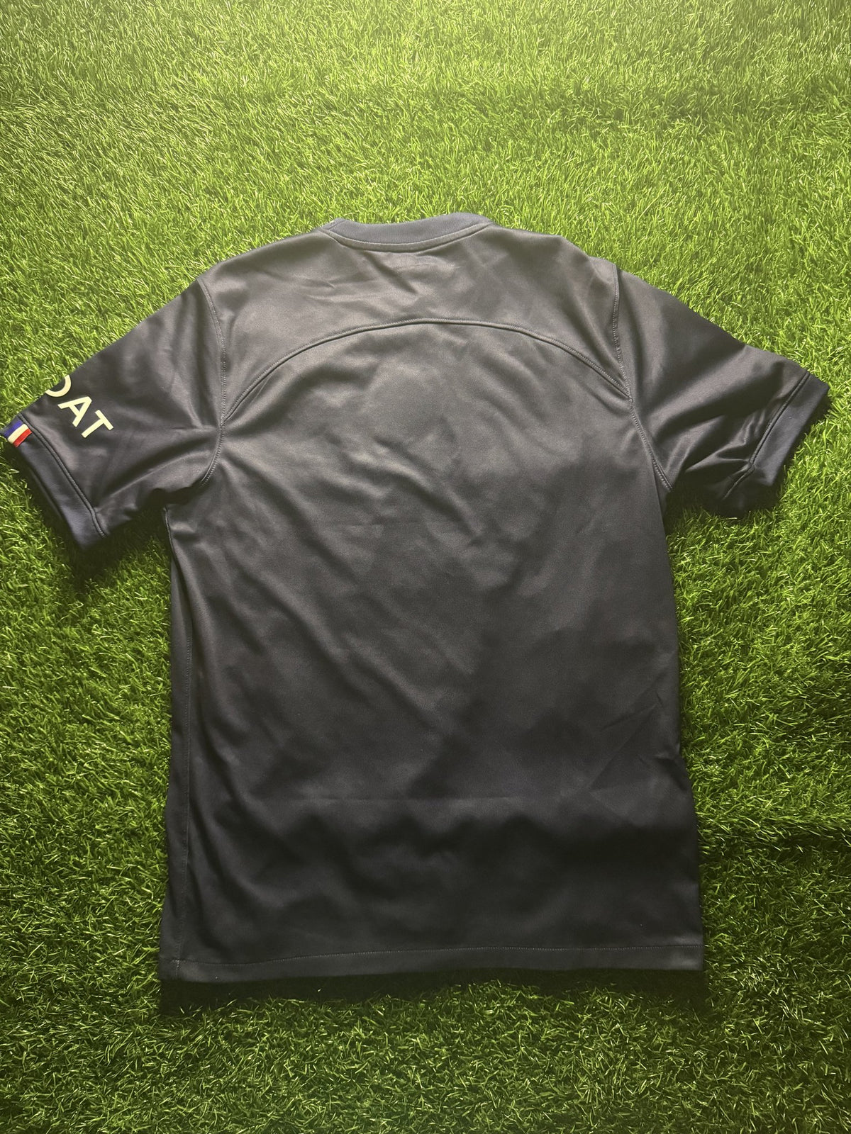 Paris Saint-Germain 2022/23 Home Jersey (GOAT Sleeve Sponsor)