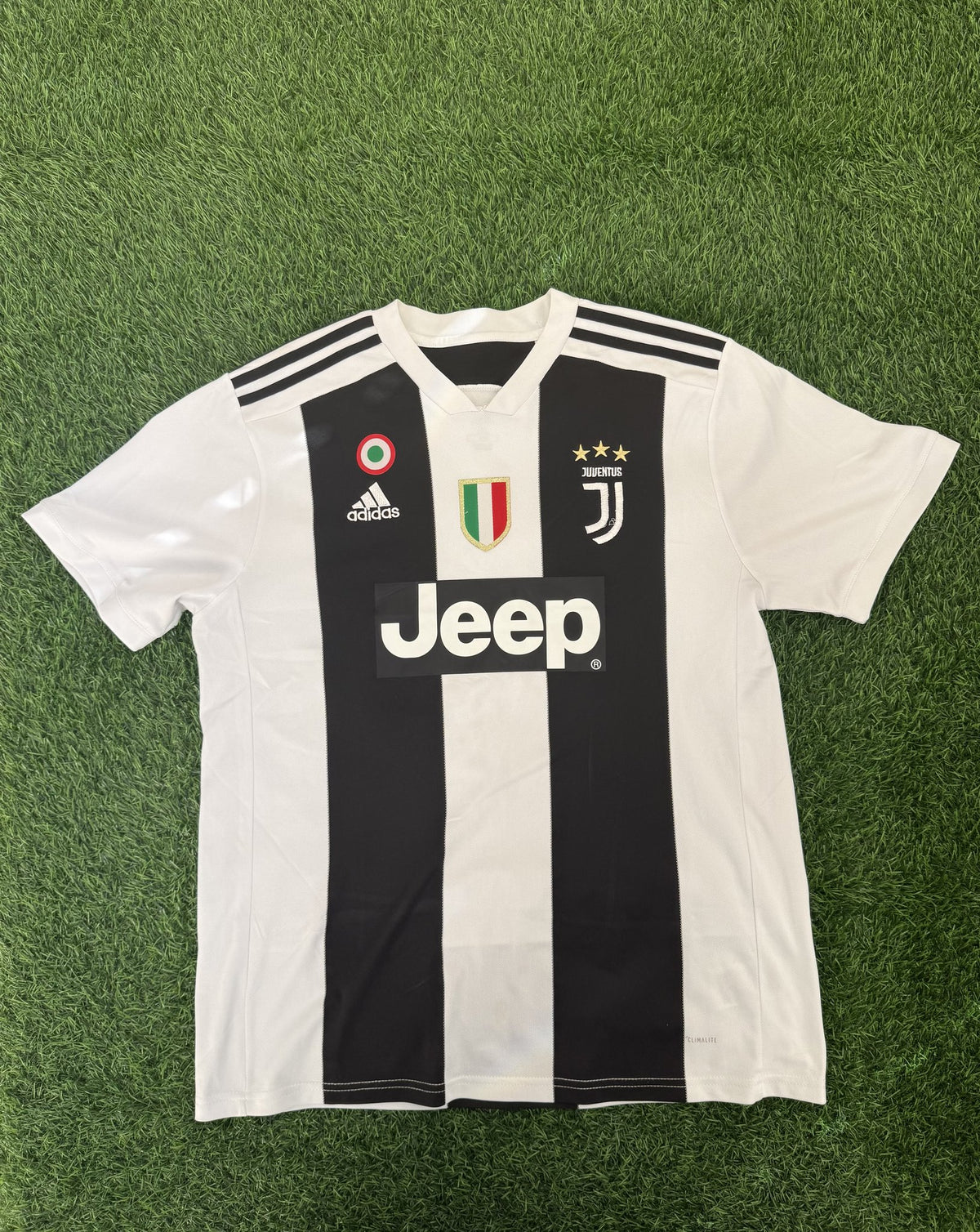 Juventus 2018/19 Home Jersey – Ronaldo #7