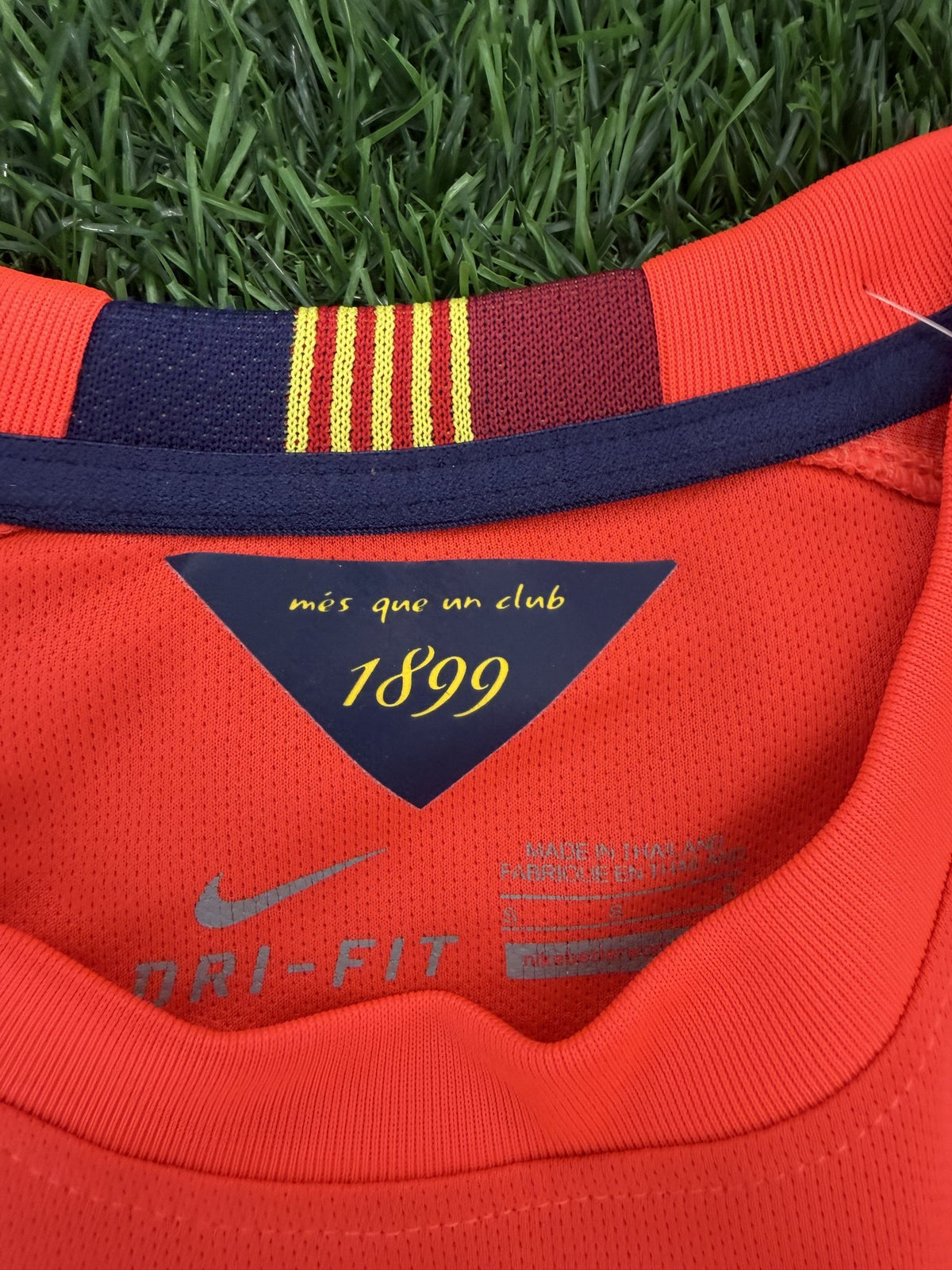 FC Barcelona Orange Jersey – Messi