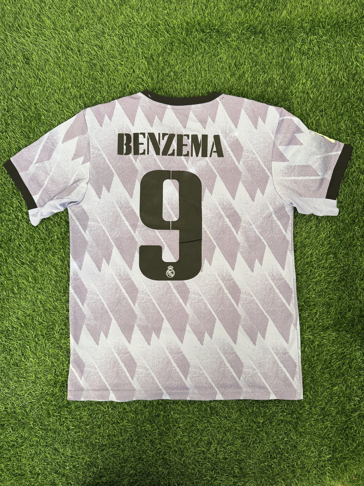Real Madrid 2022/23 Away Jersey – Benzema #9