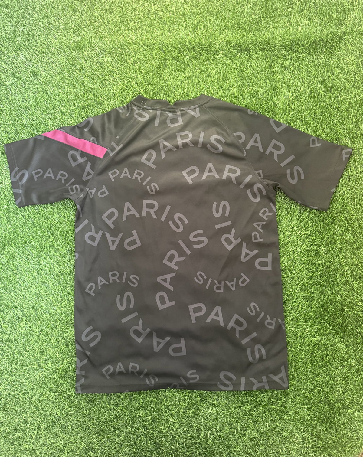 Paris Saint-Germain Black Jersey (Gold Logo)