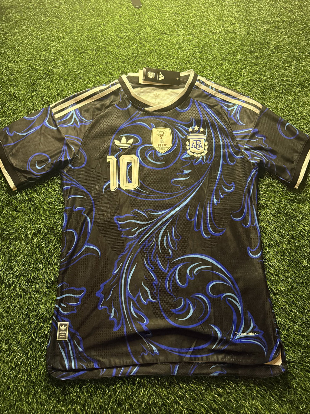 Argentina 2026 Away Jersey – Messi – Player Version