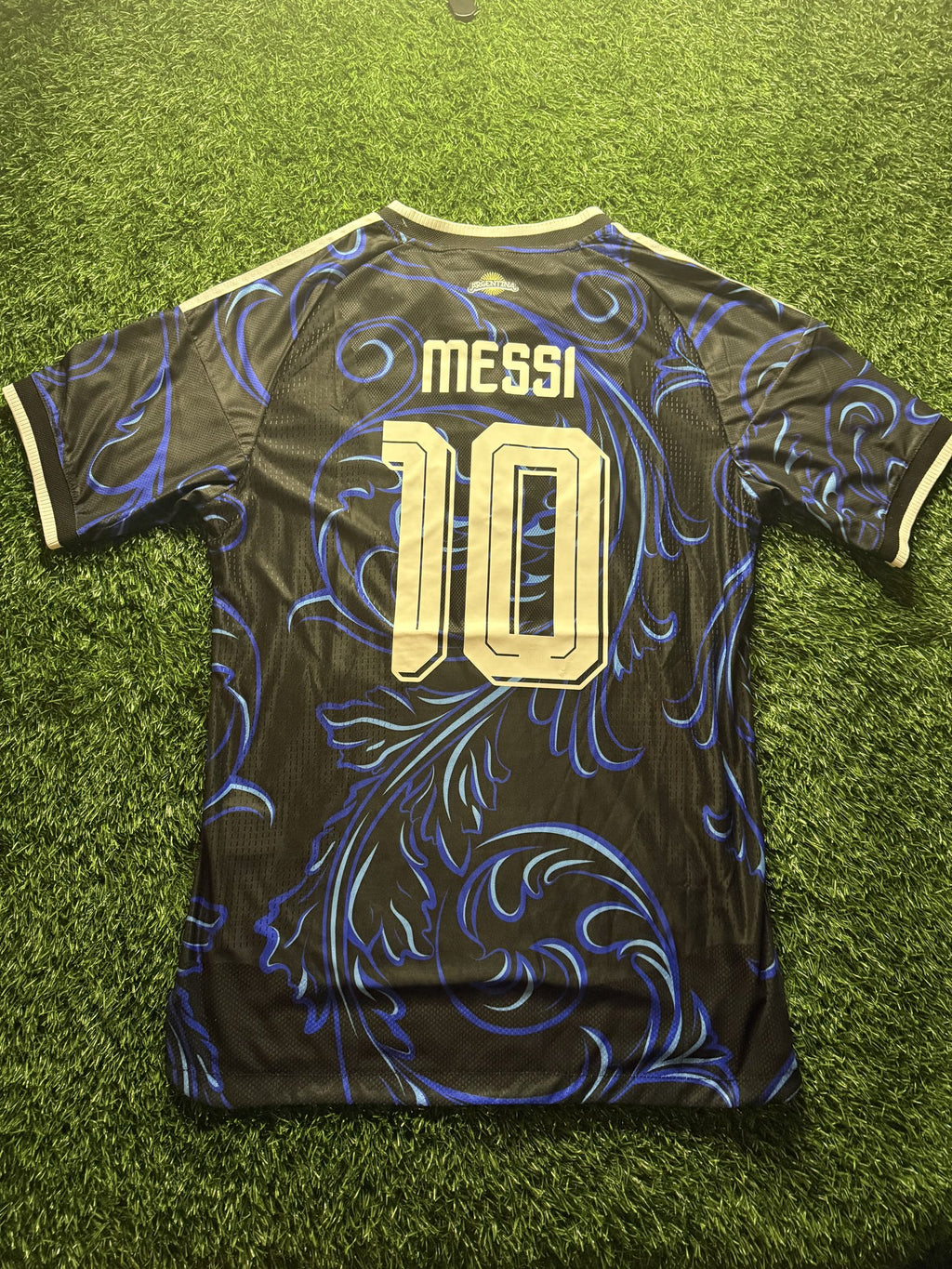 Argentina 2026 Away Jersey – Messi – Player Version