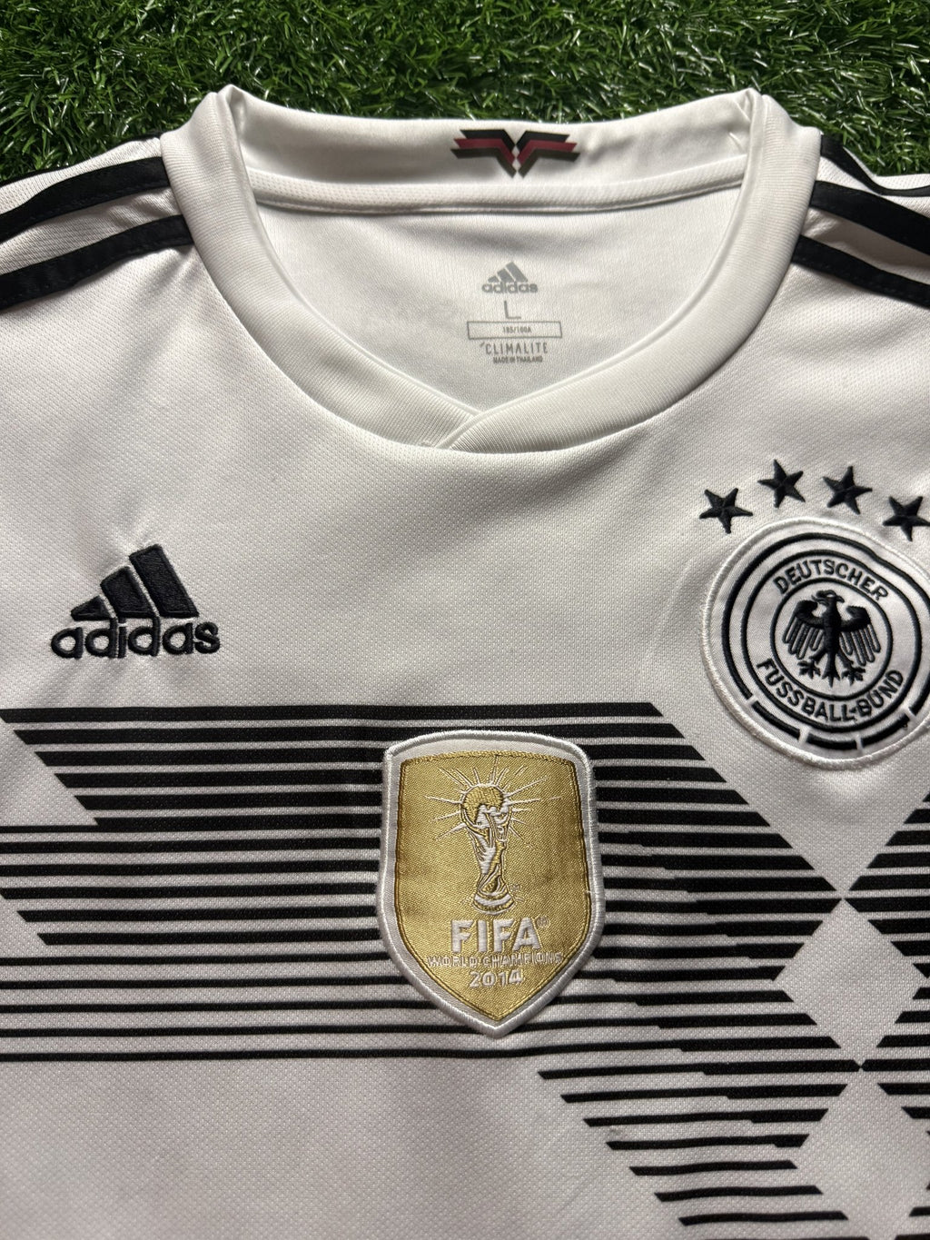 Germany 2018 World Cup Home Jersey – Özil #10