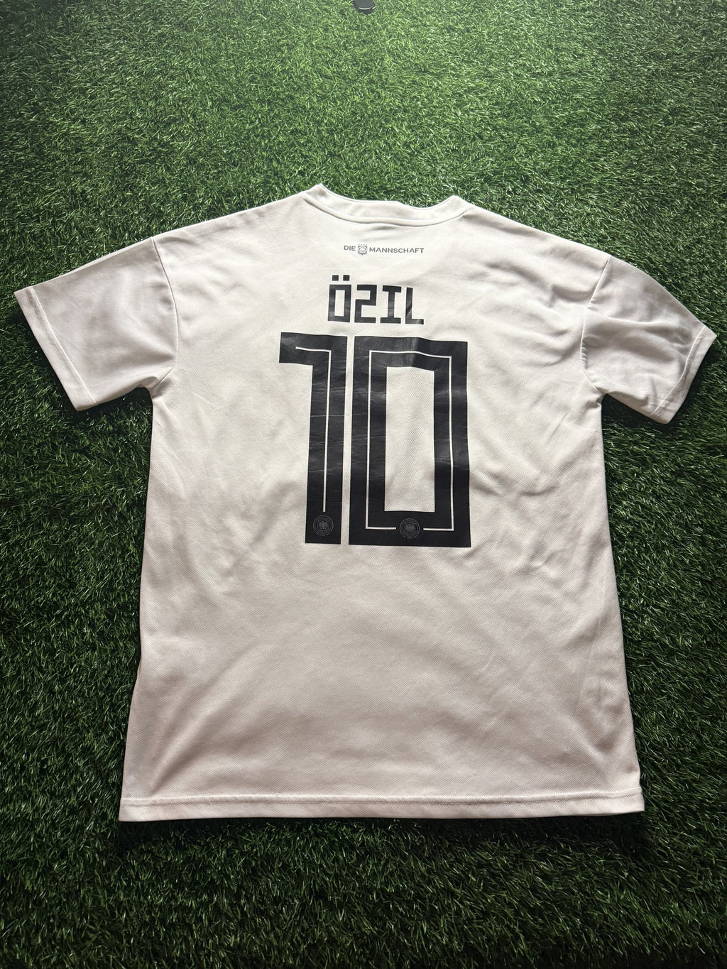 Germany 2018 World Cup Home Jersey – Özil #10