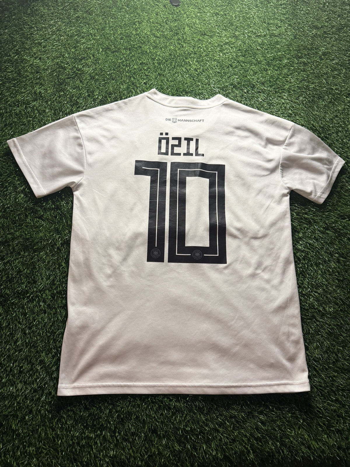 Germany 2018 World Cup Home Jersey – Özil #10