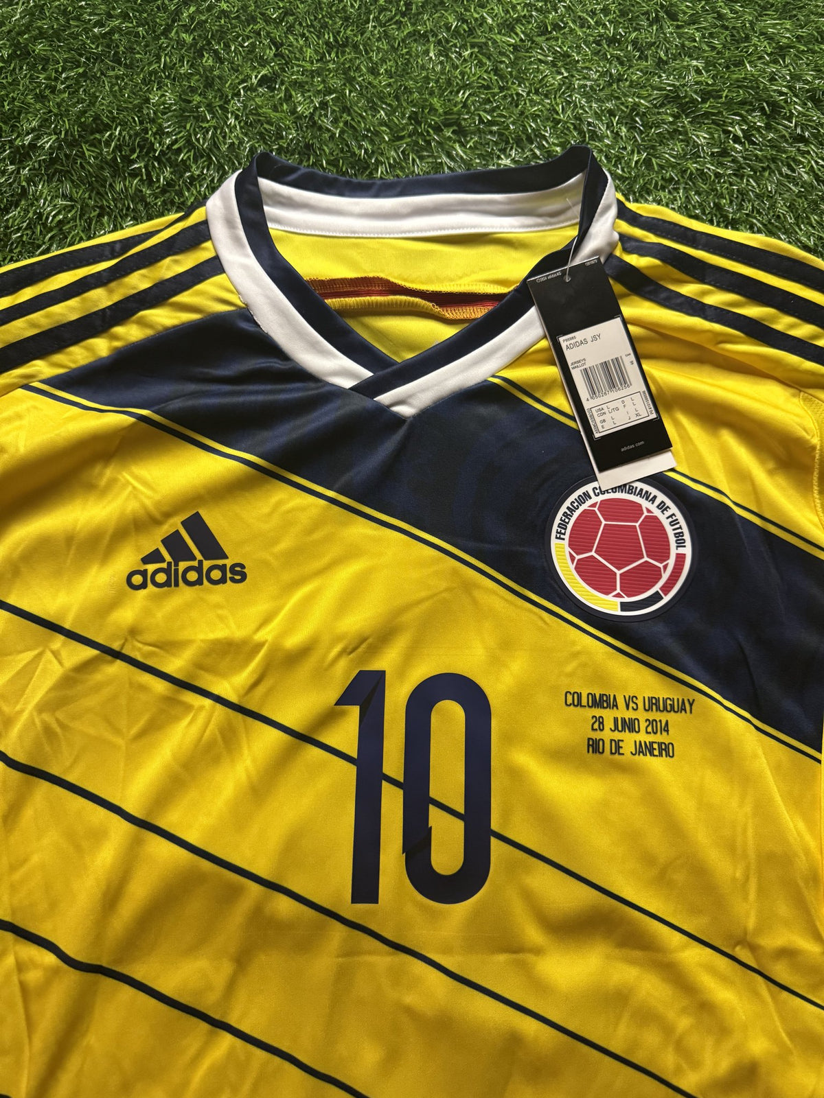 Colombia 2014 World Cup Jersey – James Rodríguez