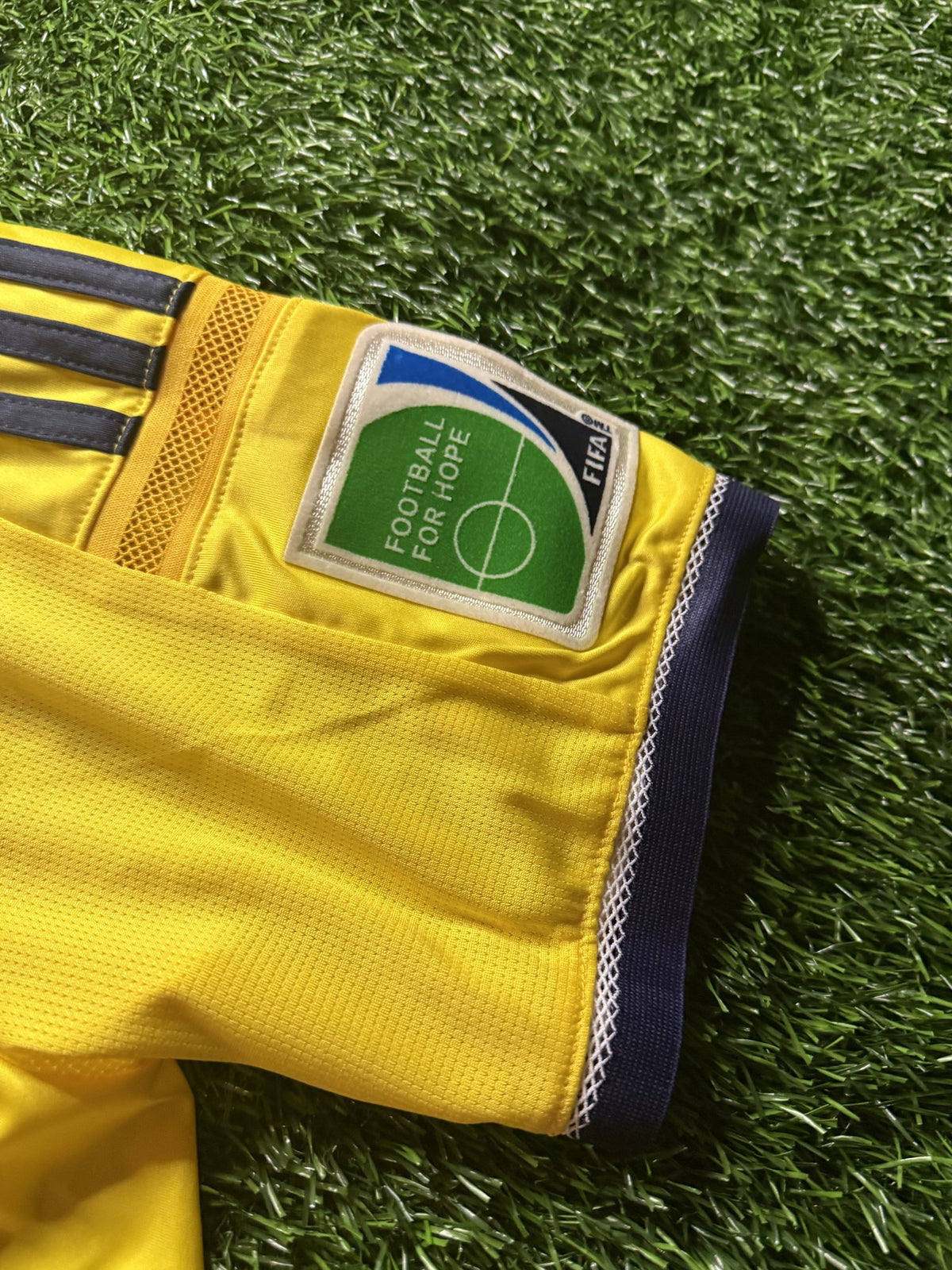 Colombia 2014 World Cup Jersey – James Rodríguez