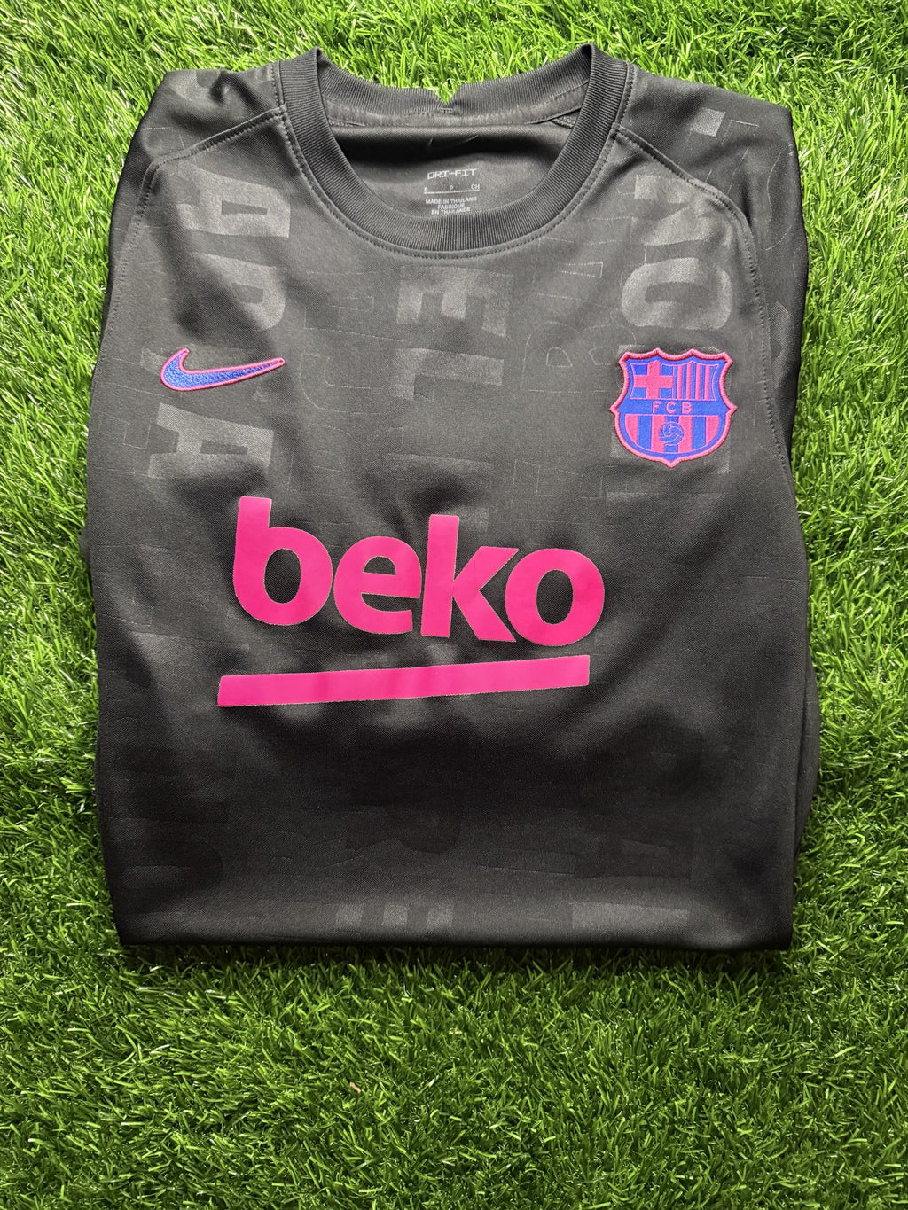 FC Barcelona Black Pre-Match Jersey (Pink Beko Logo)