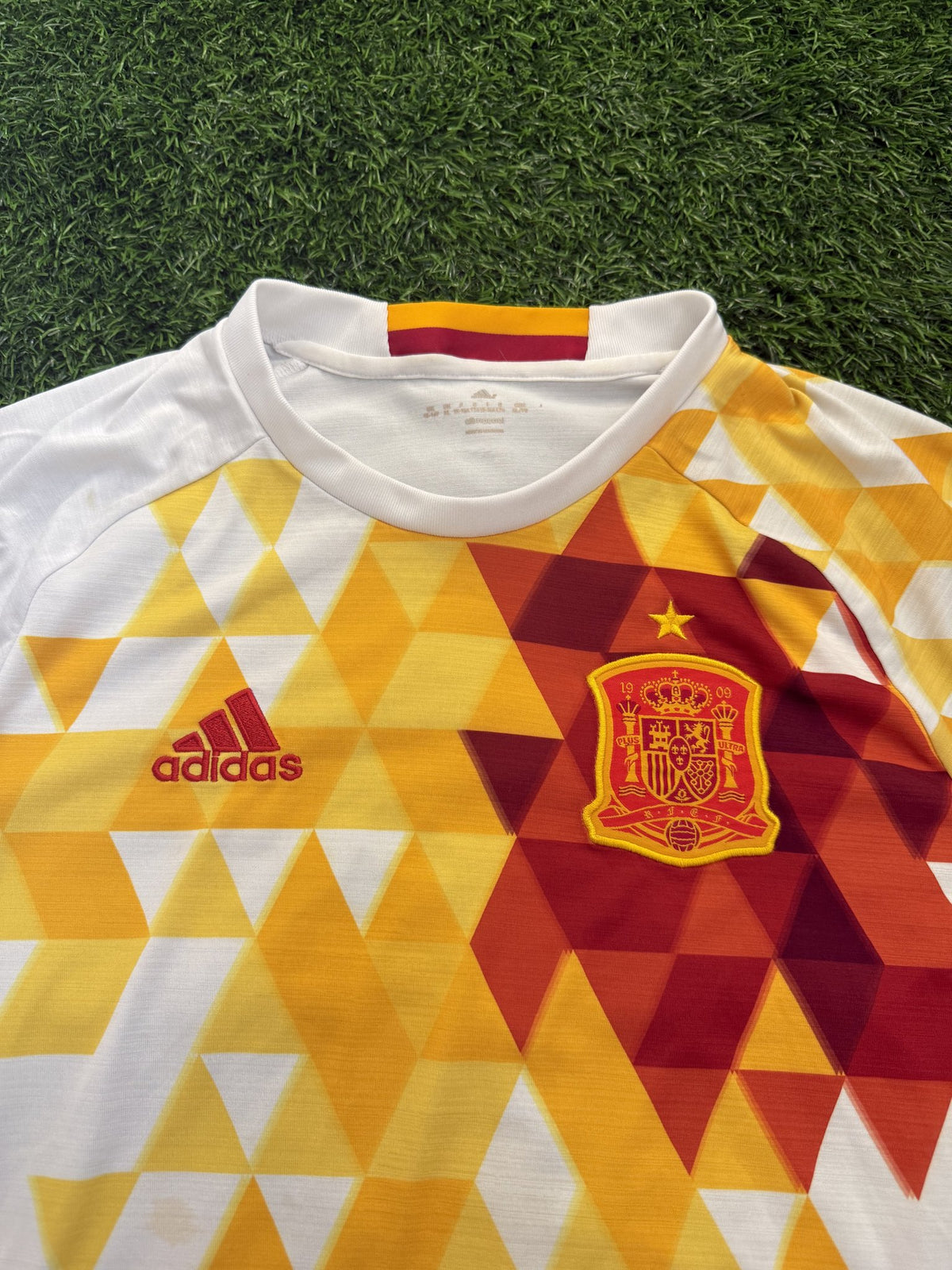 Spain Euro 2016 Away Jersey