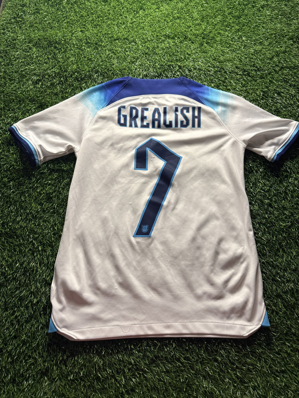 England 2022 World Cup Home Jersey – Grealish #7 (Youth)