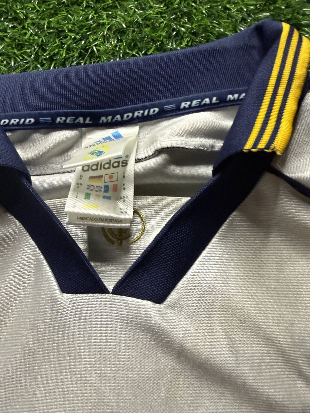 Real Madrid 2002/03 Home Jersey
