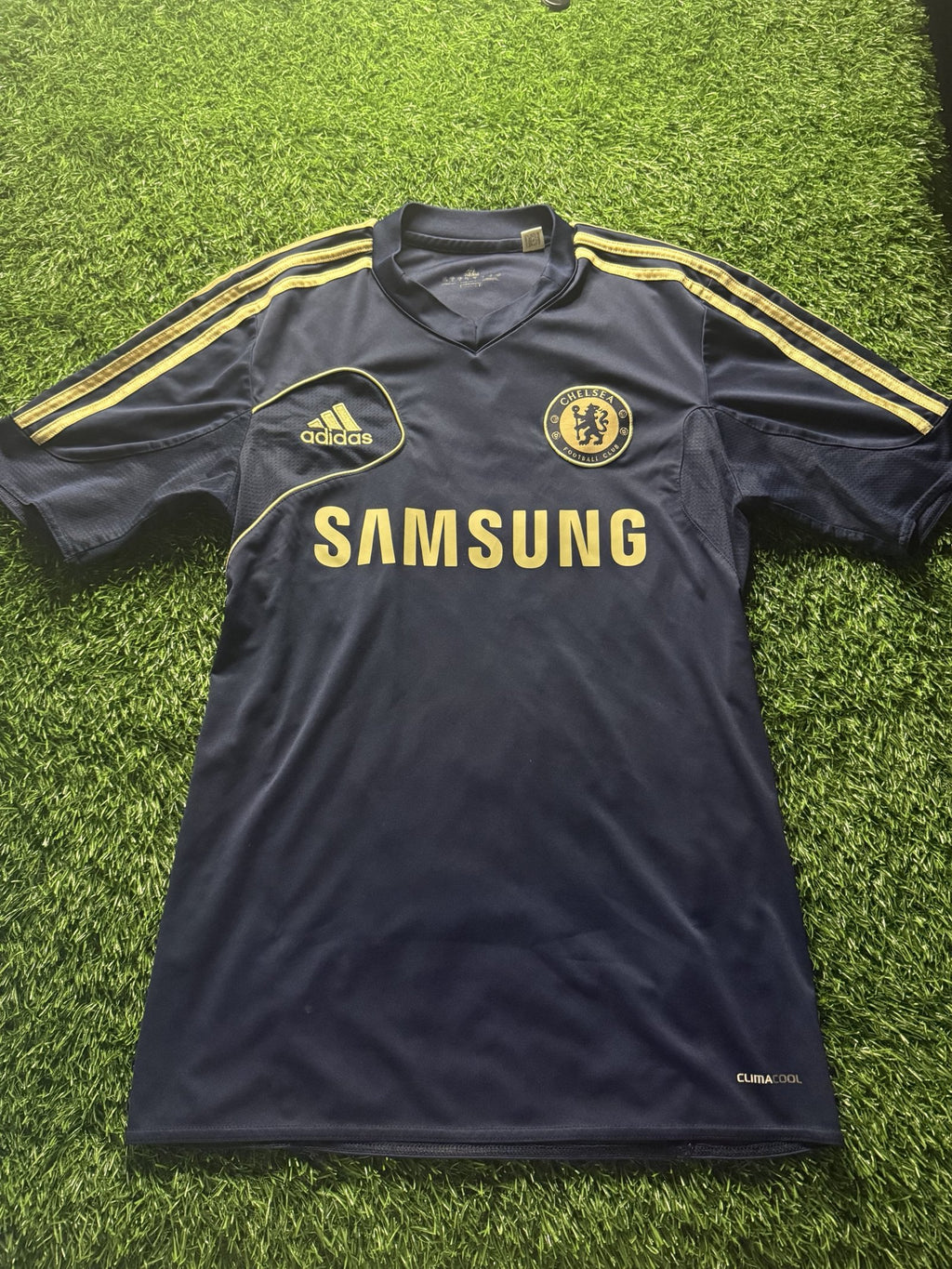 Chelsea 2012/13 training jersey front
