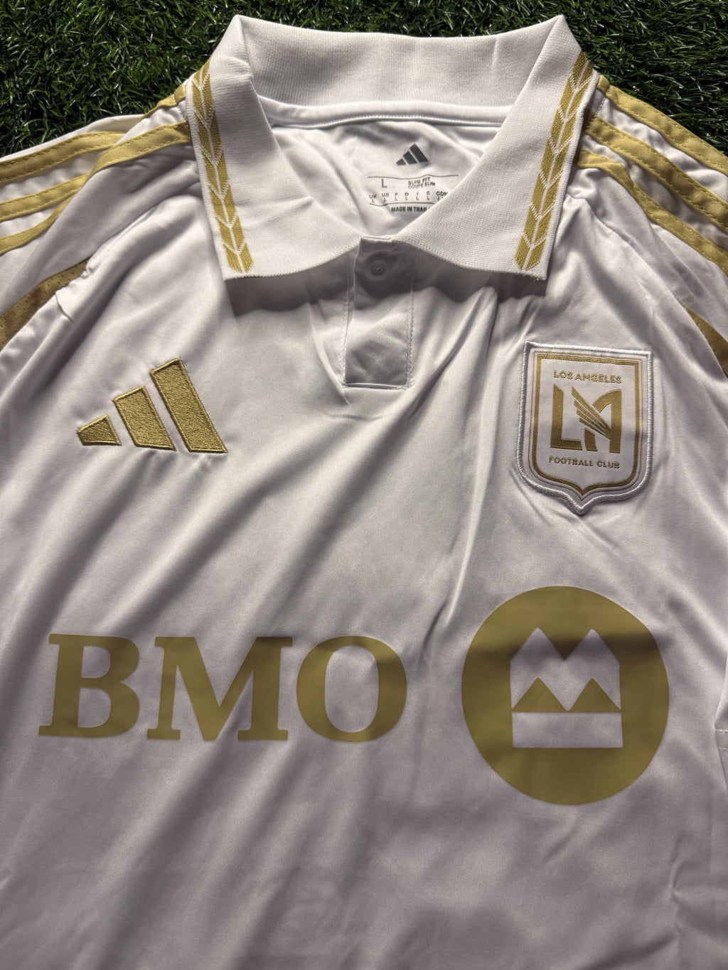 LAFC 2025 away jersey crest and sponsor
