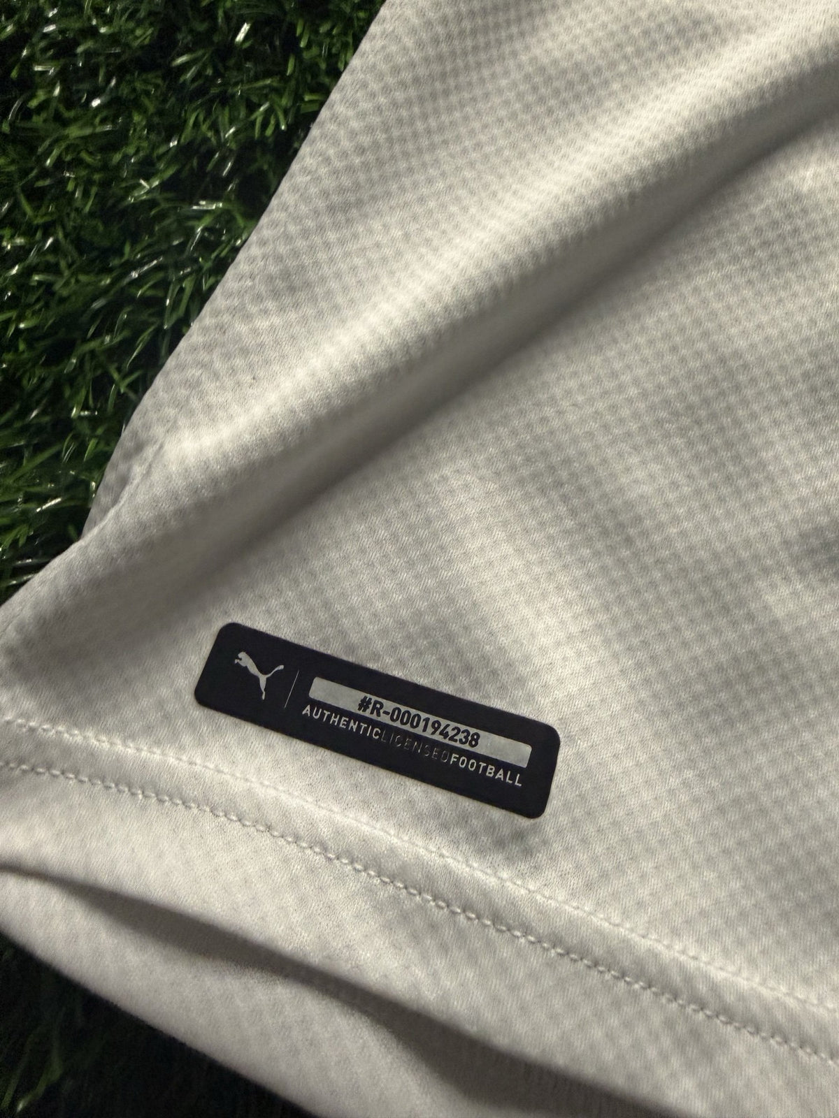Italy 2021 away jersey authentic hem tag